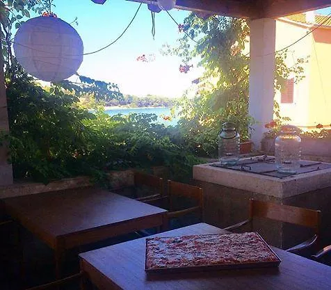 Amarcord Skola * 벨리 라트