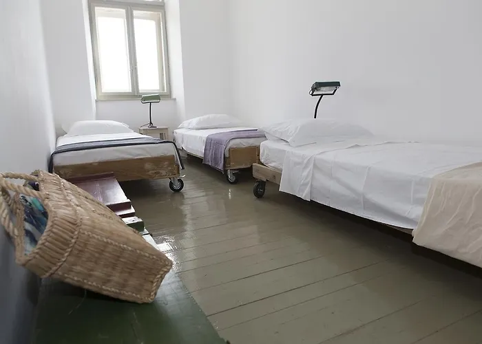 Oda ve Kahvaltı Amarcord Skola *